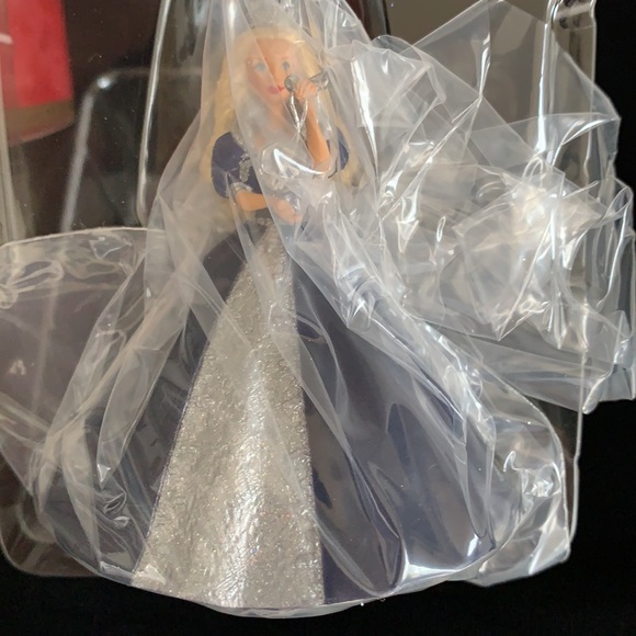 Hallmark Millennium Princess Barbie Ornament - Picture 14 of 16